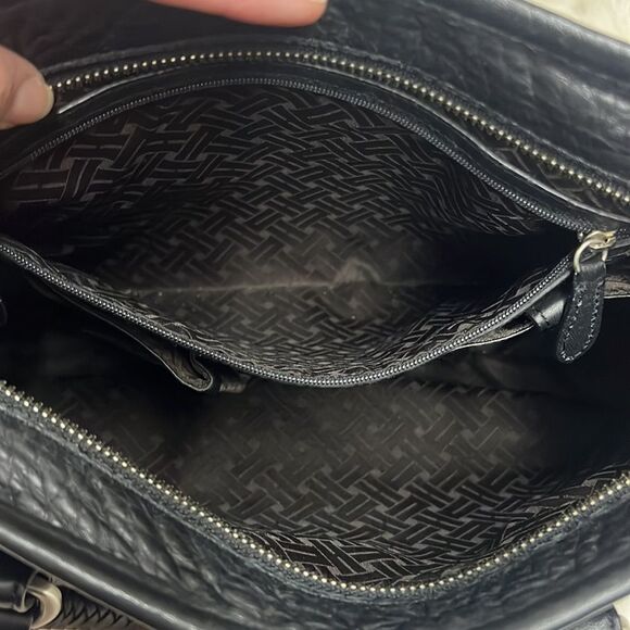 Cole Haan Black Leather messenger bag B28 - Picture 8 of 10